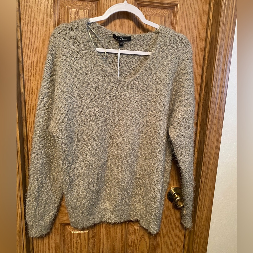 Love Tree V-Neck Sweater in Gray